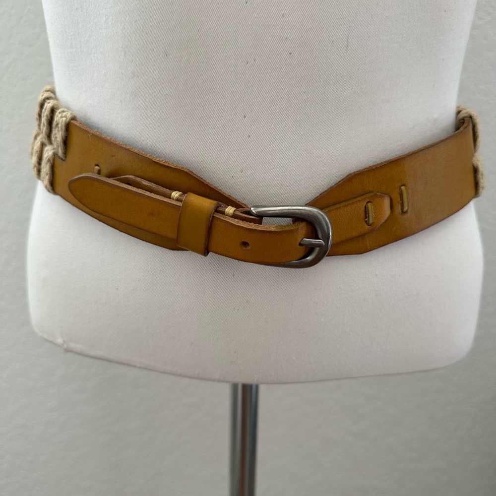 Linea Pelle‎ Yellow Tan and Silver Leather Woven braided Belt Ladies M